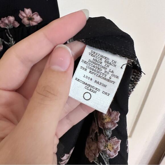 NWT Flynn Skye Bodhi Floral Button Front Mini Dress XS - Picture 4 of 6